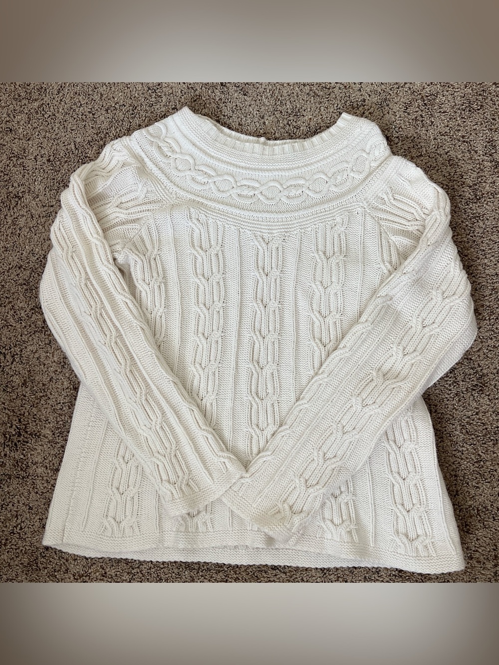 Lis Claiborne Cable Knit Sweater